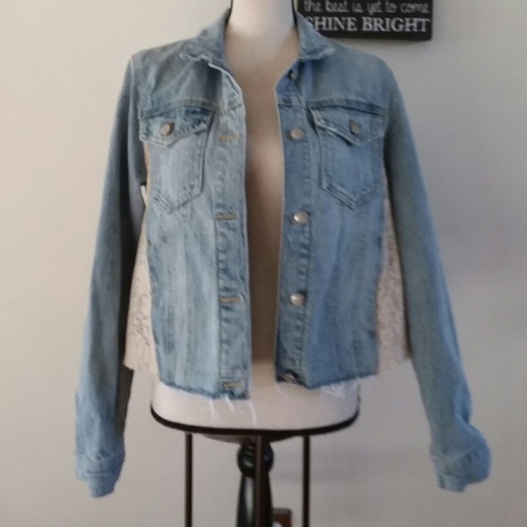 cropped raw hem denim jacket